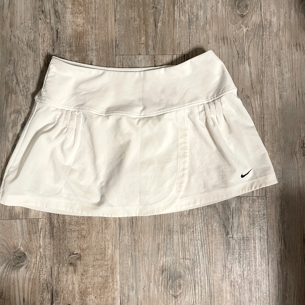 ❌SOLD❌ Nike white dri fit tennis skirt
